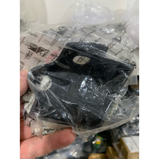 Ốp củ phanh dầu trên xe Piaggio Zip