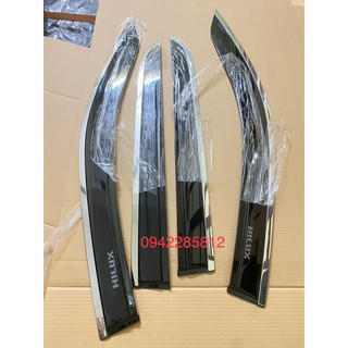 Vè che mưa chỉ inox hilux 2016-2024 - mẫu nhựa đen viền inox cao cấp