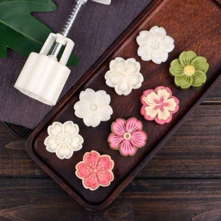 Khuôn trung thu lò xo 4 mặt hoa mai 3D 50g (M214)