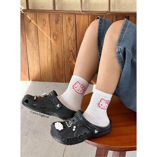 Crocs baya đen tặng 6 jibbitz khi mua