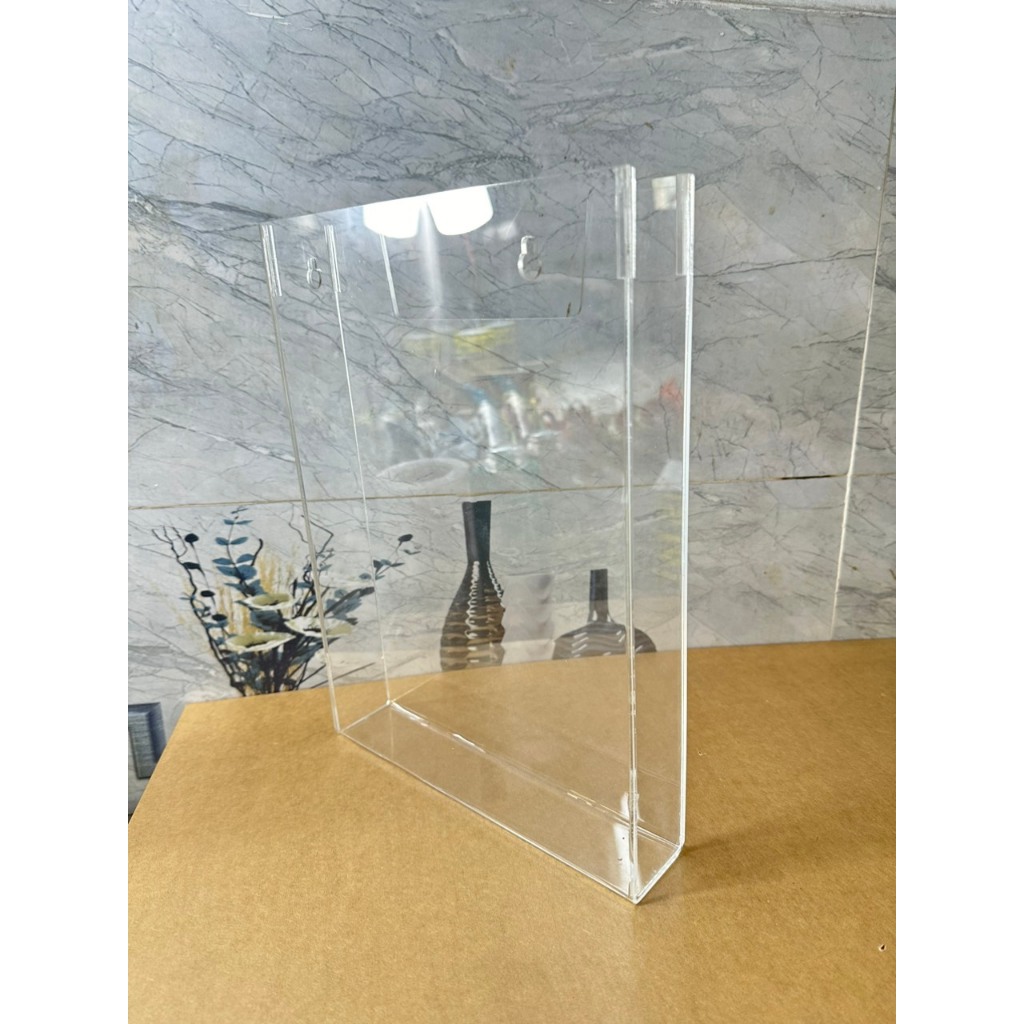 Kệ mica treo tường, kệ mica đựng tờ rơi treo tường A4, A5, A6 mica dày 2.5mm