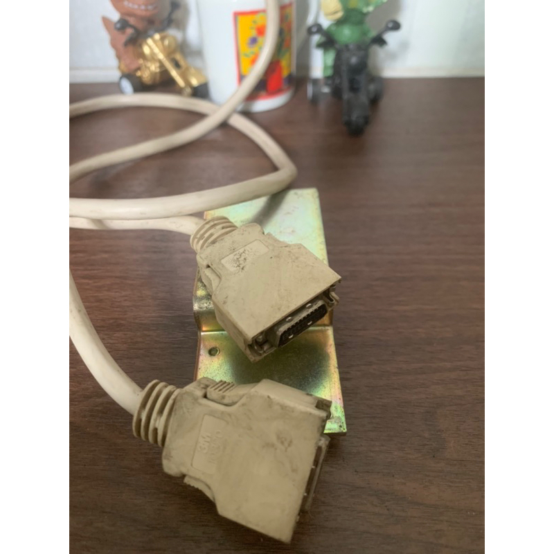 Cáp servo Mitsubishi MR-J2BUS1M