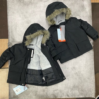 Áo Khoác Khoá Kéo Liền Mũ Bé Trai Màu Đen Size 10-11kg Hàng Dư 01425