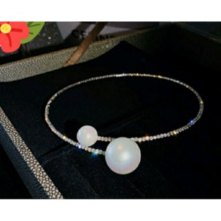 vòng kiềng cổ và vòng tay dạng hở