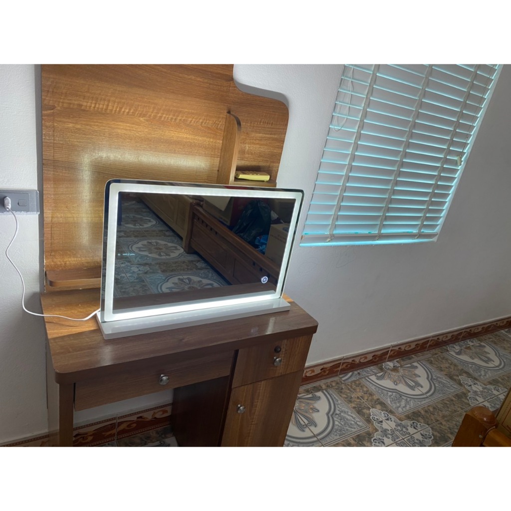 Gương để bàn trang điểm đèn led cảm ứng, gương chữ nhật 40x60cm