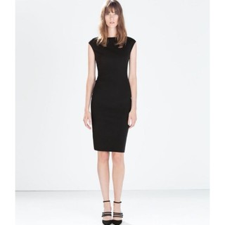 Pass đầm hiệu Zara