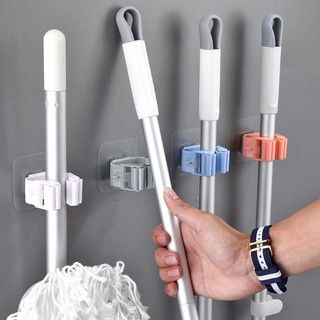 Giá kẹp cán chổi, treo ô