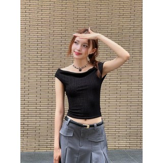 Áo thun trễ vai hở lưng phối dây cột tay ngắn tiểu thư | heverly top | secodee