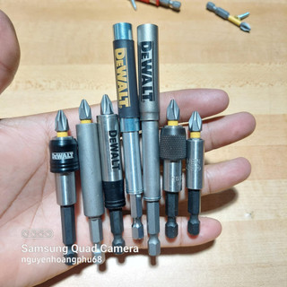 Đầu nối vít Dewalt Bosch kèm mũi vít PH2 có khóa chống rớt vít nam châm hít mạnh