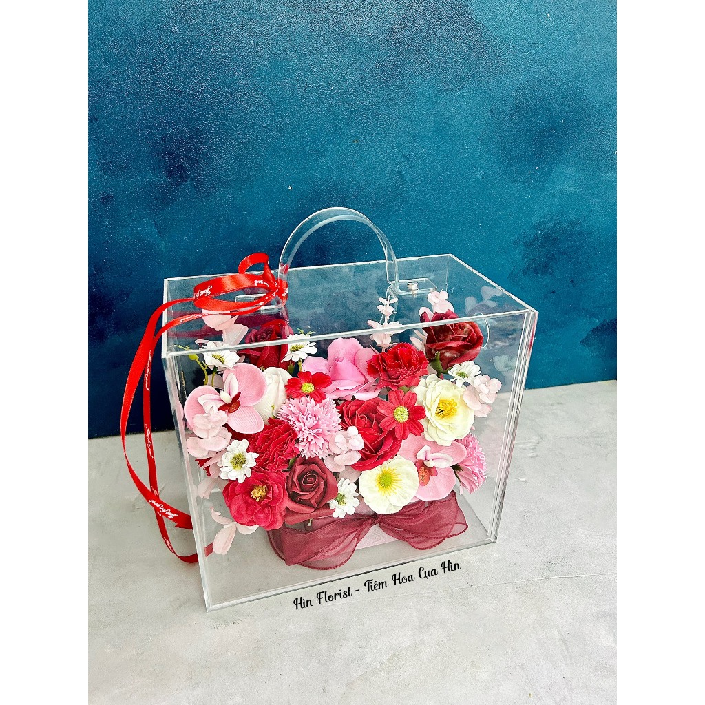 [HỎA TỐC TPHCM] Box hoa sáp mika đỏ hồng - Hìn Florist