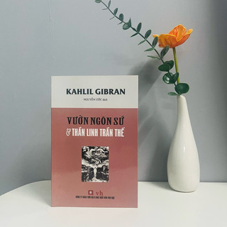 Sách - vườn ngôn sứ và thần linh trần thế