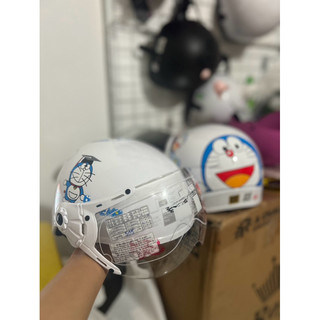 MŨ BẢO HIỂM TRẺ EM CÓ KÍNH CHÍNH HÃNG CAO CẤP - SIZE 2 đến 8 tuổi - Màu Trắng kính in doremon chính hãng VS Helmet