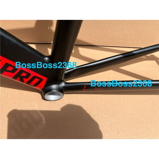 khung xe fixed gear Colossi càng carbon