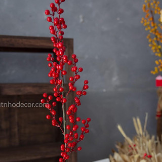 1 Cành đào đông đỏ chiều dài 80cm