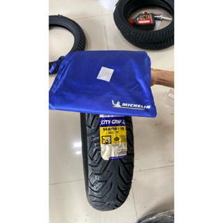 Vỏ lốp sau Sh 350i 300i 140-70/16 city grip 2 kèm áo mưa Michelin xuất xứ châu Âu , bám đường tốt chống đinh ,trơn trượt