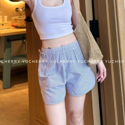 YUCHERRY | Quần short kate nữ hoạ tiế kẻ sọc lưng chun BOW SIDE SHORT YQ031