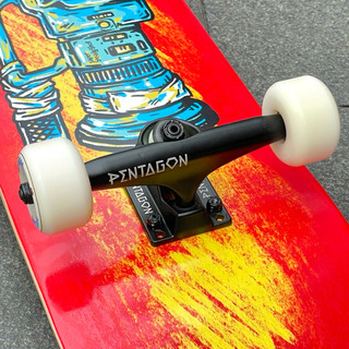 Ván Trượt Skateboard PENTAGON HANDYCAM CUSTOM COMPLETE