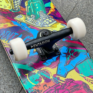 Ván Trượt Skateboard PENTAGON SKATEBOTS STARMASTER CUSTOM COMPLETE