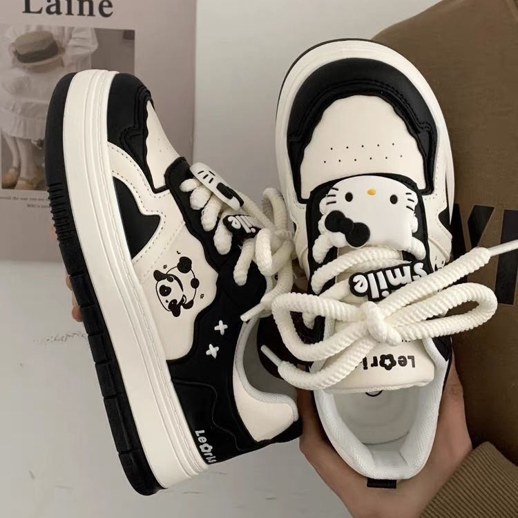  Giày thể thao nữ hoạ tiết gấu trúc kèm sticker mèo bản dây thừng to đế nâu 4cm phong cách Hàn Quốc 