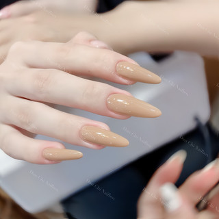 Nailbox móng úp thiết kế sẵn mẫu sơn trơn nude be