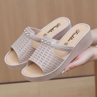 (Foom nhỏ - chọn tăng 2 size) Dép Lê Trung Niên Nữ Cao 5 Phân 2373 Cho Bà, Mẹ Chống Trơn Trượt Mềm Êm