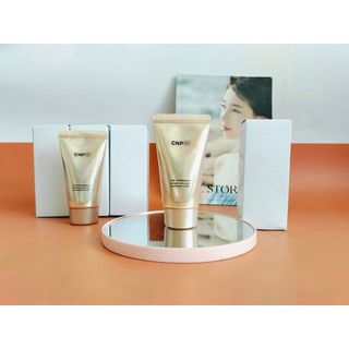 Tuýp sữa rửa mặt cnp 60ml