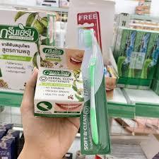 Kem trắng răng Green Herbal clove toothpaste