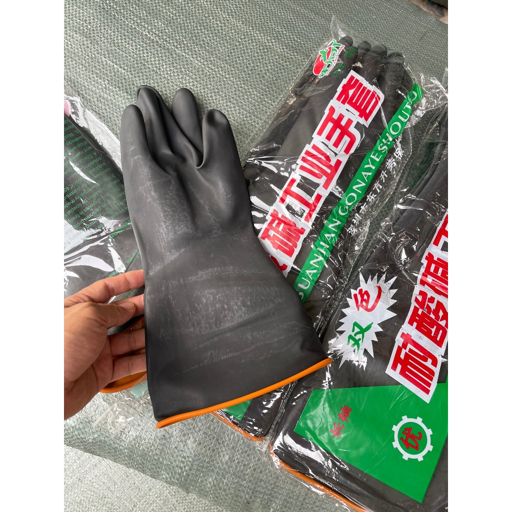 Găng tay cao su đen chống axit – kiềm H₂SO₄ 96% / NaOH 40% siêu bền – dài 35/45/55cm dùng công nghiệ