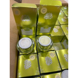 kem dưỡng trắng da thảo mộc bông sen
