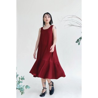 Chicka Chicka - Đầm dài cotton lụa dáng rộng kiểu đuôi cá sát nách màu đỏ đô