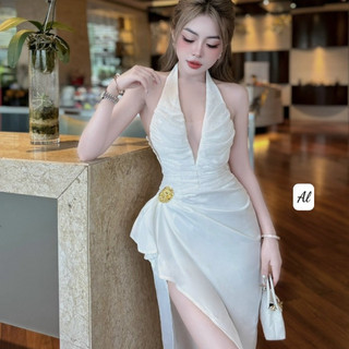Váy Lụa xẻ tà hàng thiết kế thân cổ yếm thiết kế nơ eo phối tơ đính đá v226