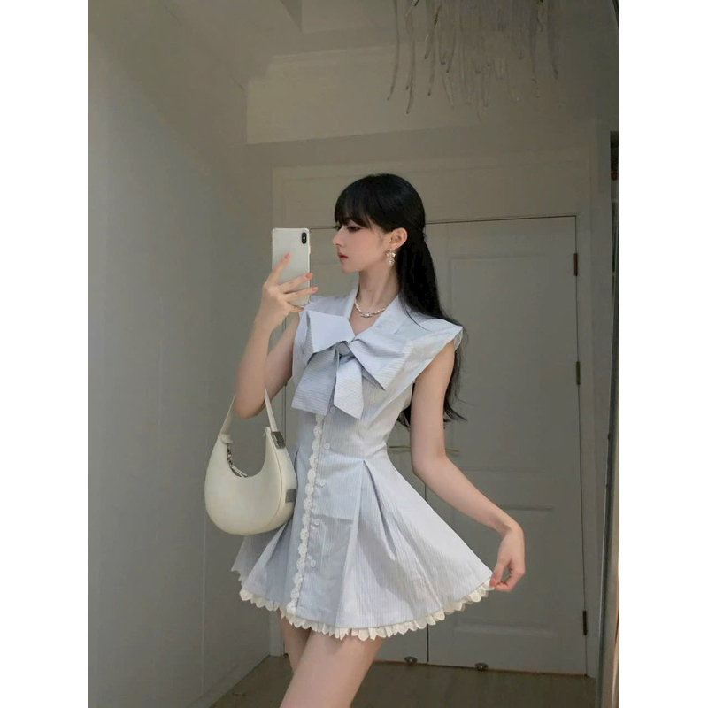 CÒN SIZE S - ĐẦM XANH SỌC PHỐI REN NƠ CỔ ( Tachi)