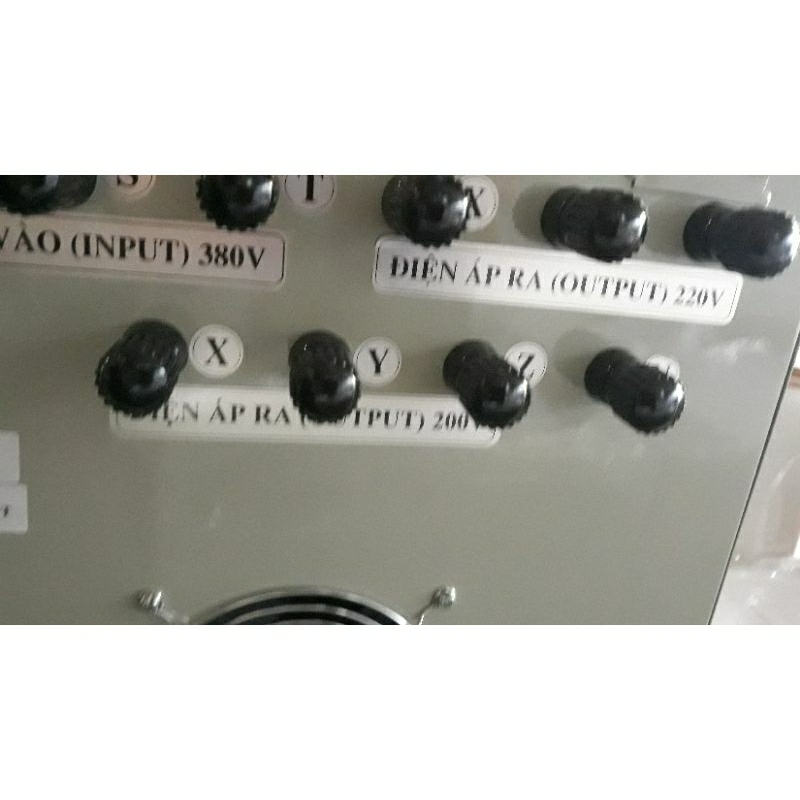 Máy biến áp 6 KVA tự ngẫu LiOA 3 pha