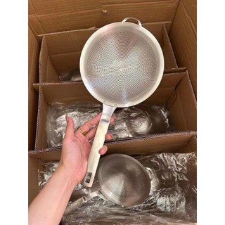 Rây inox lọc mẻ, lọc cua xay, vớt đồ chiên đồ luộc hay rây mịn bột cho bé,..tiện lợi, hàng đẹp xịn mịn