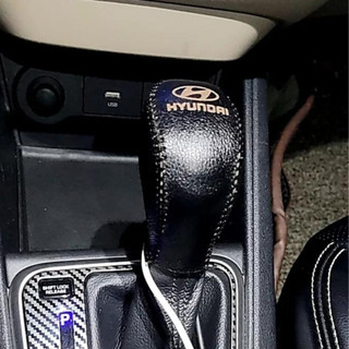 Bọc cần số và tay phanh Hyundai tự động [ i10, i20, elantra, accent, tucson, santafe, kona ] da bò thật