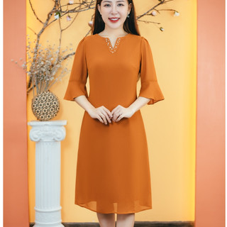 Đầm suông trung niên Cổ tròn khoét V kết ngọc tay chuông màu Cam gạch TTV1658