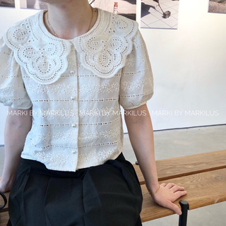 Áo thô đục lỗ cổ sen