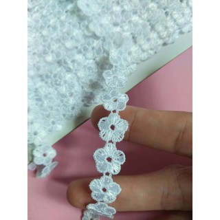 10m dây ren hoa 1,2cm màu trắng