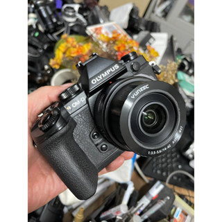 Máy ảnh Olympus OM-D E-M1