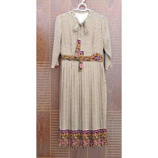 Đầm xếp ly size M