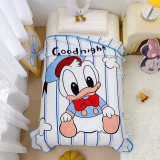 Chăn lông tuyết siêu nhẹ hình Doremon, Kitty - Chăn đi học cho bé kích thước 1x1,4m siêu mềm mịn