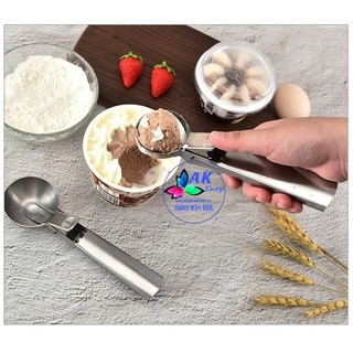 2002.080 DỤNG CỤ MÚC VIÊN KEM