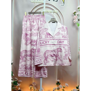 Đồ bộ pyjama bigsize , lụa latin tơ tằm , cổ pizama rừng hồng lucky day