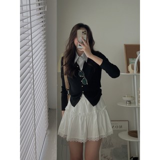 A606 áo len tăm cúc dọc dài tay audrey