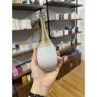 Nước hoa 𝗗.𝗶.𝗼.𝗿 𝗝'𝗮𝗱𝗼𝗿𝗲 𝗣𝗮𝗿𝗳𝘂𝗺 𝗗'𝗲𝗮𝘂 - tách chiết