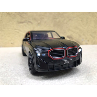 Mô hình xe BMW XM 2024  1:32