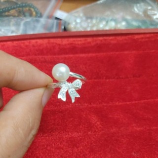 Nhẫn nơ bạc gắn trai
