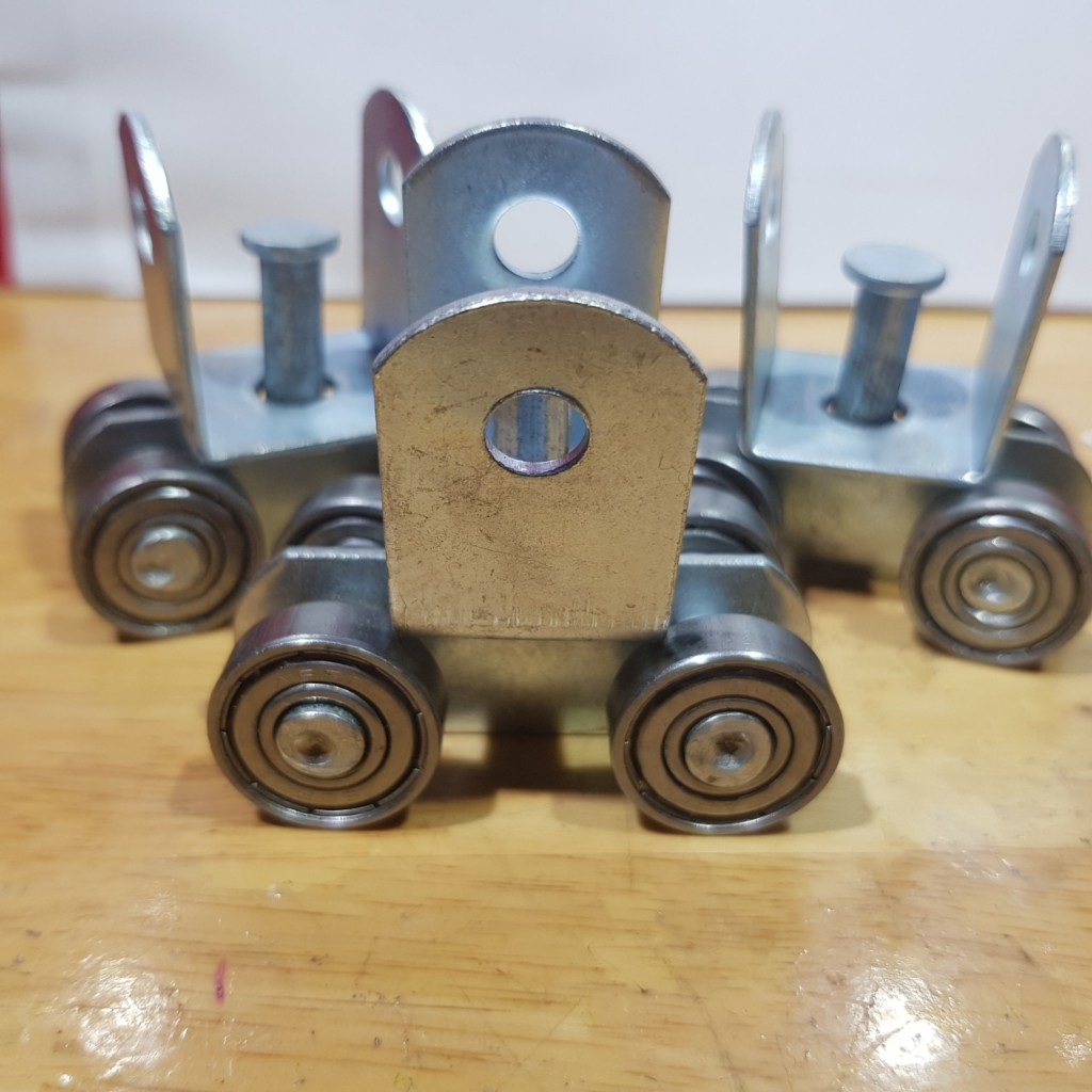 1 Cái-Bánh xe mái bạt xếp, bi treo xoay 360 độ mái bạt xếp U, Bánh xe máng 4 bánh , xoay 360 độ