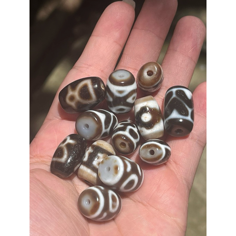 Dzi thần tài, 3 mắt, kim cang, nanh kép, 2 mắt