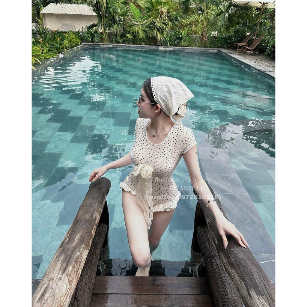 Bikini Swimsuit Ngắn Tay Dáng Đùi Đính Nơ Ngực Ren Lụa Ôm Body Phối Ống Sum Ren Đầm Nữ Đi Biển Kín Đáo Có Khóa Lưng | BigBuy360 - bigbuy360.vn